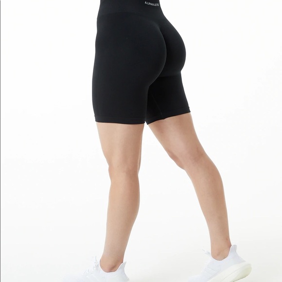 Alphalete AMPLIFY SHORT 7.5" - Picture 4 of 7